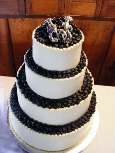 Wedding Cakes: Maine Weddings