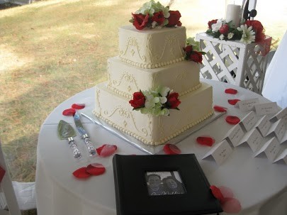 Wedding Cakes: Maine Weddings
